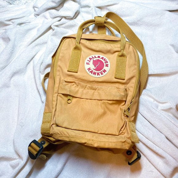 euc Fjallraven mini backpack main image 5
